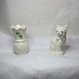 Belleek Quizzical Cat And 4 Inch Shamrock Vase